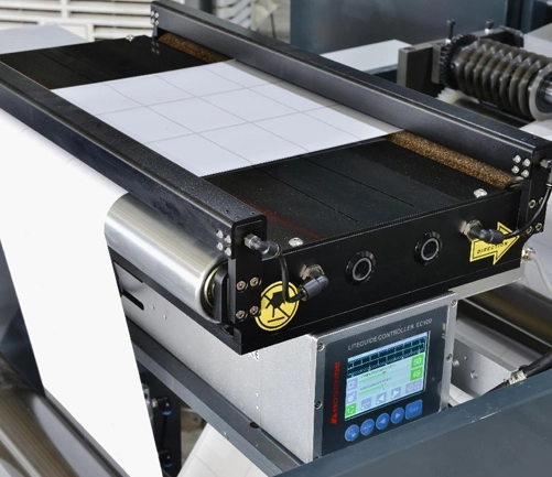 LYDG-370/470/570 Full Automatic Glueless Non-stop Turret Rewinder