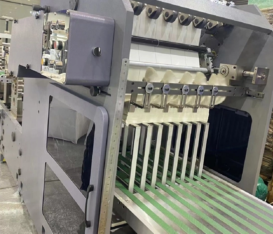 Characteristic of LY-F High Quality Label Paper Folding Slitting