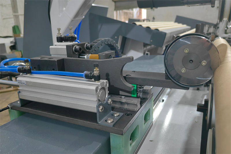 Detail Pictures of LY-500SC Paper Core Cutting Machine