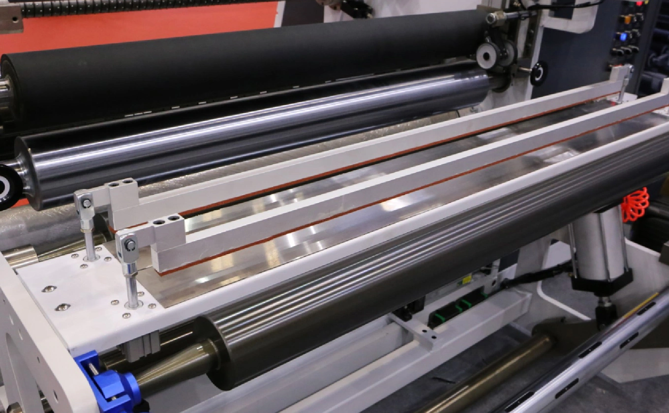 Application of HCH2-1300E Raloyal High Speed Economical Slitting Rewinding Machine